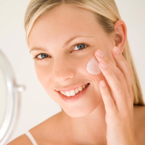 woman-face-cream_12