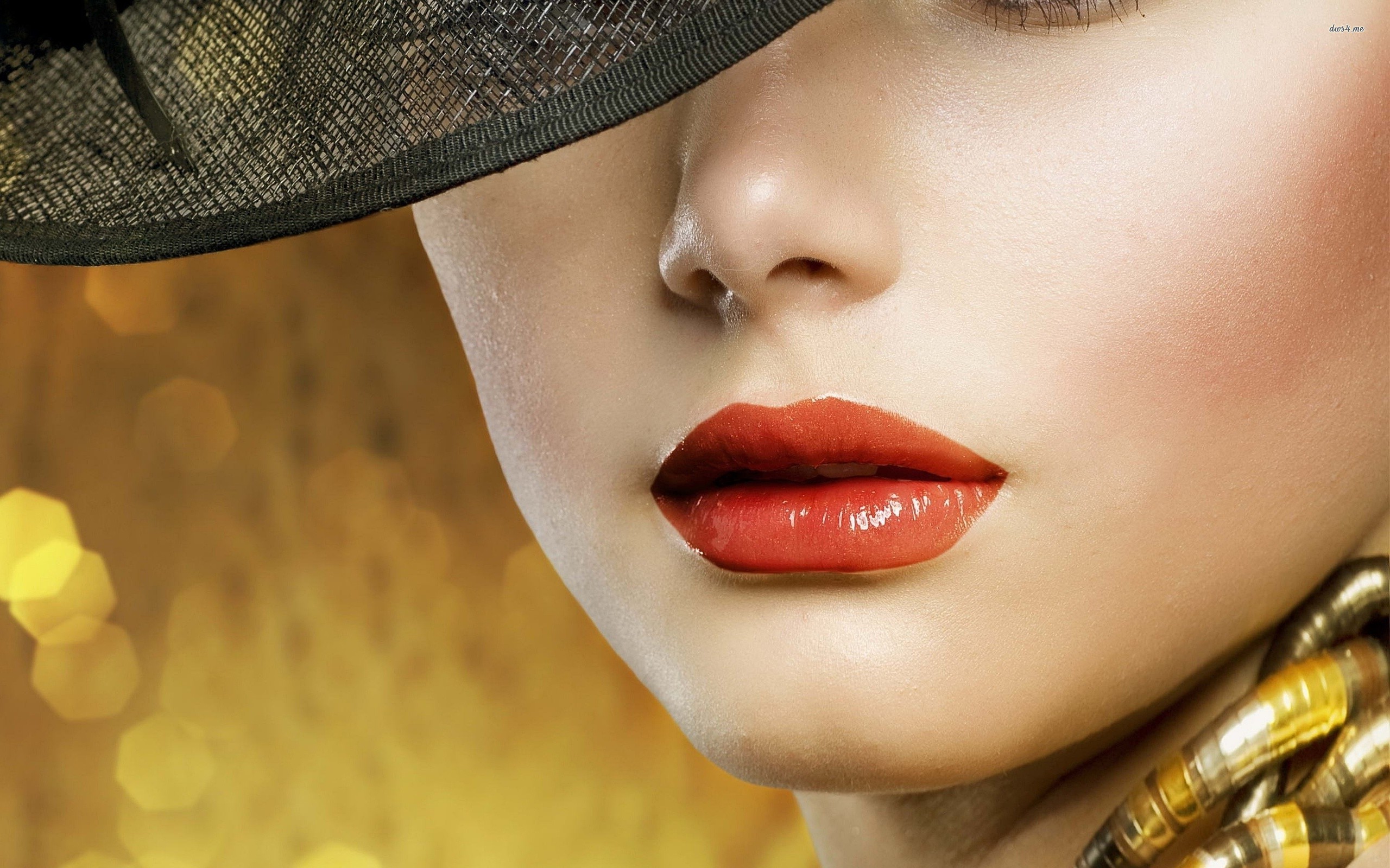 19178-perfect-lips-2560x1600-photography-wallpaper